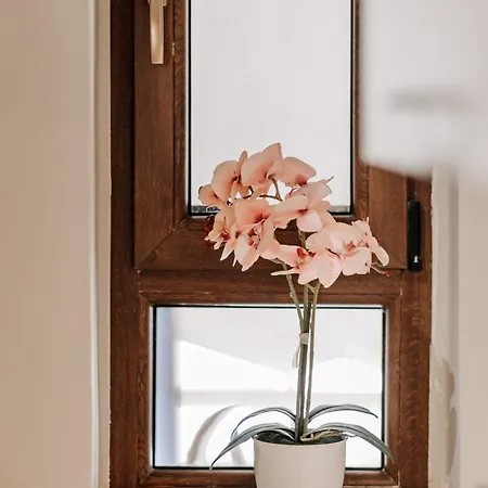 Mikroulis Corfu * Corfu (city)